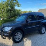 Mitsubishi Pajero KWB grijs kenteken ombouw