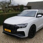 Audi Q8 grijs kenteken ombouw